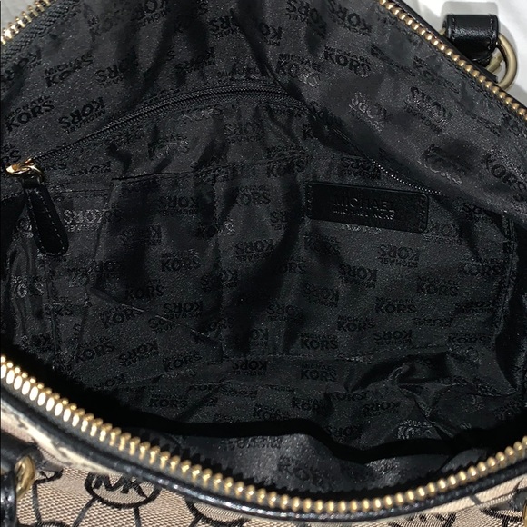 Michael Kors large carry all - Picture 5 of 7